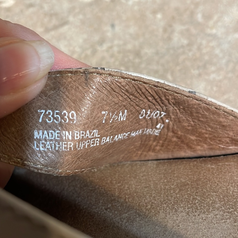 Clarks Artisan Collection Size 7 1/2 Women's Crea… - image 8